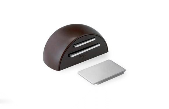 Retenedor adhesivo magnetico marron