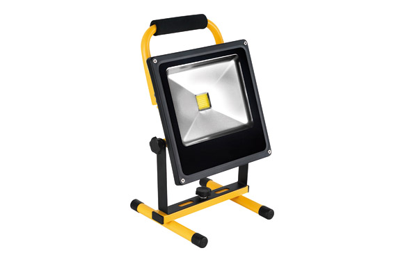 Foco proyector led 20 w recargable con soporte 1200 lm luz fria ip65